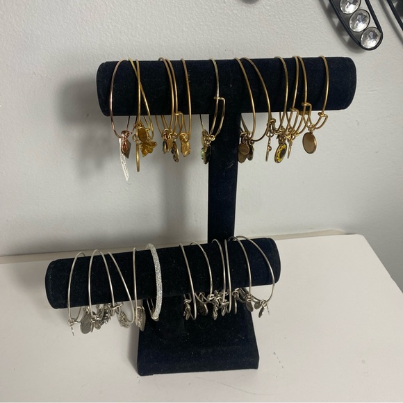 Sold - Picture 2 of 13